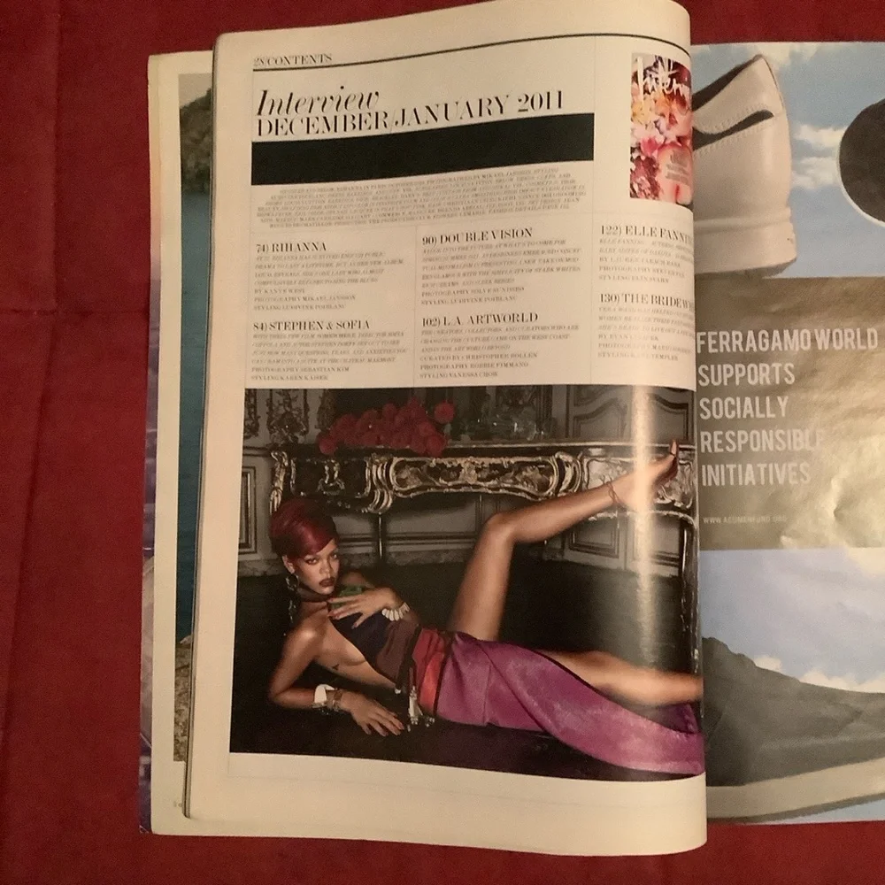 Interview Magazine feat. Rihanna! 2011 - Picture 3 of 4
